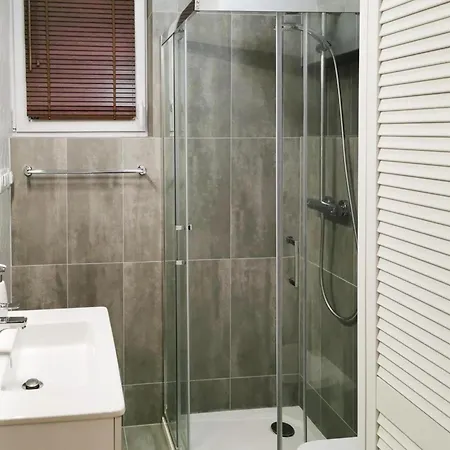 In Near Sandy Apartment